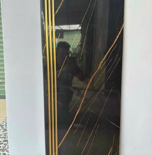 Gạch cầu thang 47x120 mẫu khắc kim cao cấp cho biệt thự