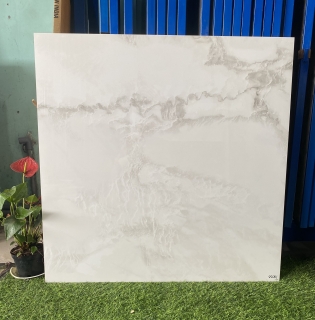 Gạch Lát Nền Bóng Kiếng 80X80 Cao Cấp Tại Q1