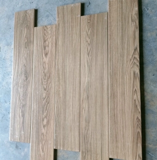 Gạch Lát Nền Giả Gỗ 15x80 Tại Q9