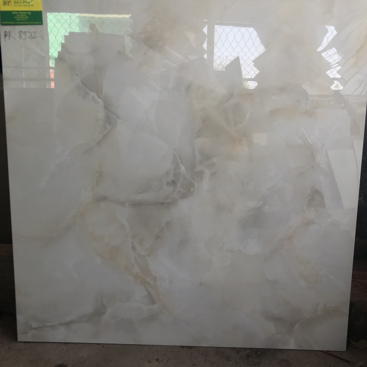 gach-lat-nen-80x80-nha-dep